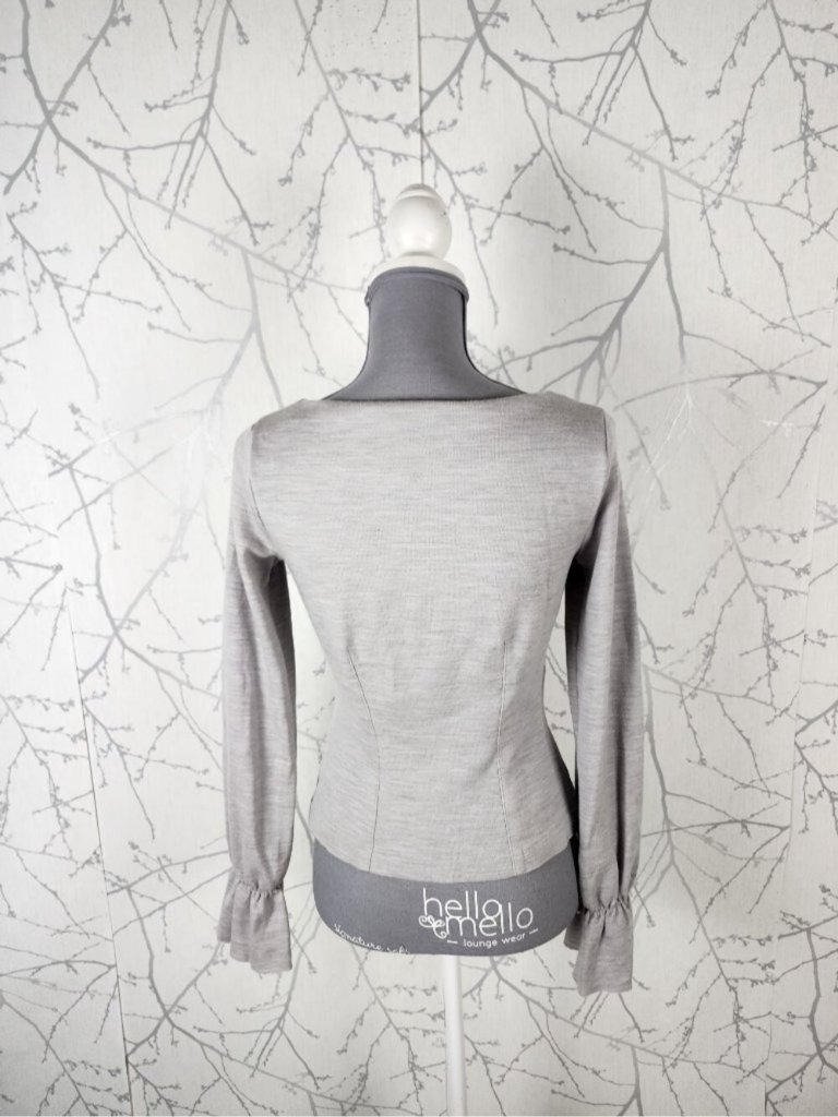 Club Monaco Gray 100% Wool Knit Boat Neck Cinch Bell Sleeve Sweater — image 4 of 6
